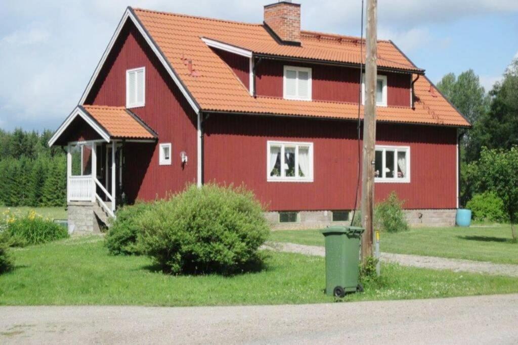 Villa Egen Laegenhet I 2-Familjshus Pa Landet. Tierp Esterno foto